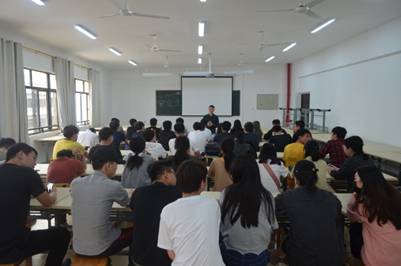 说明: d:\桌面文件\桌面\班会照片\DSC_0556.JPG